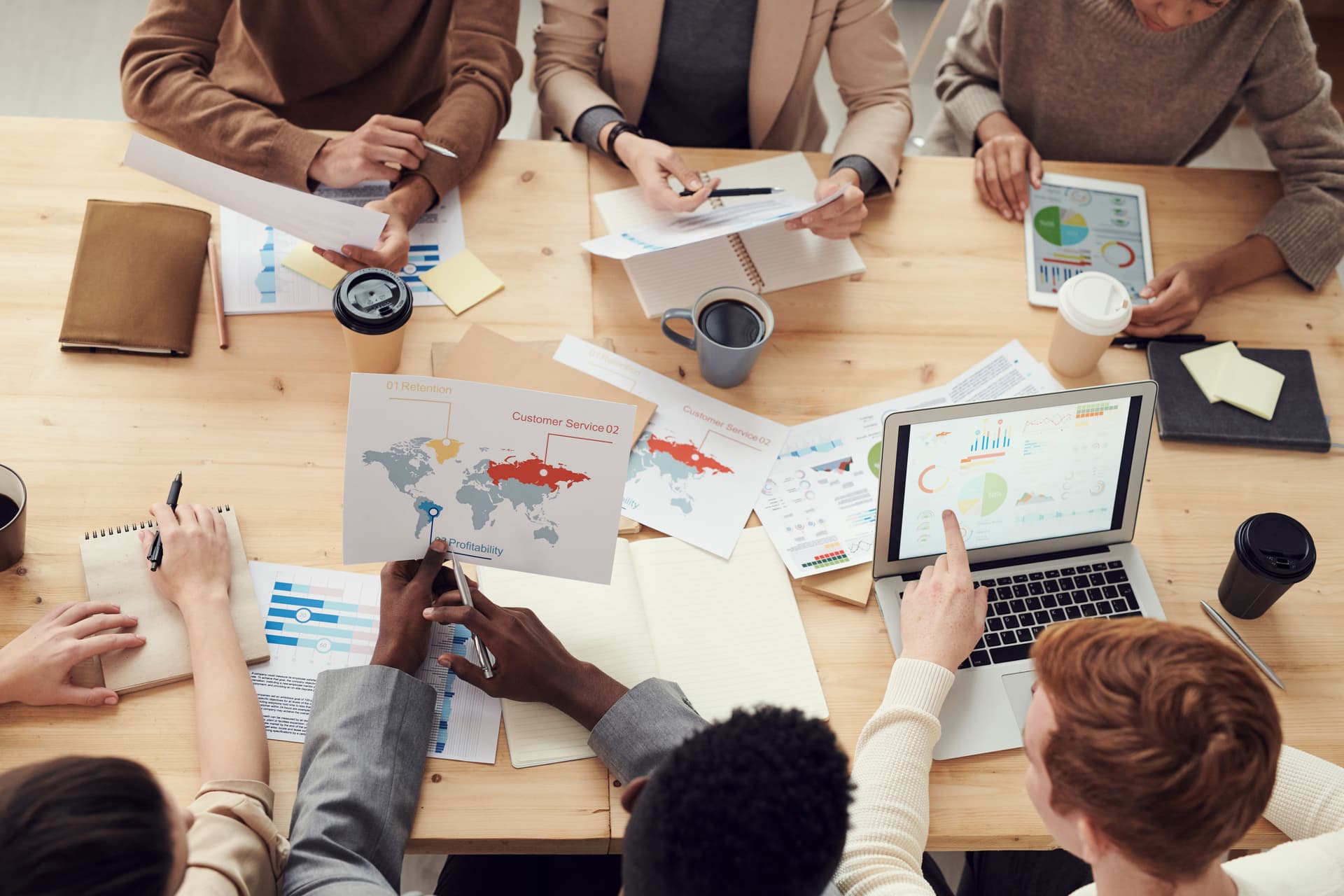 Corporate travel and collaboration at Geanis World